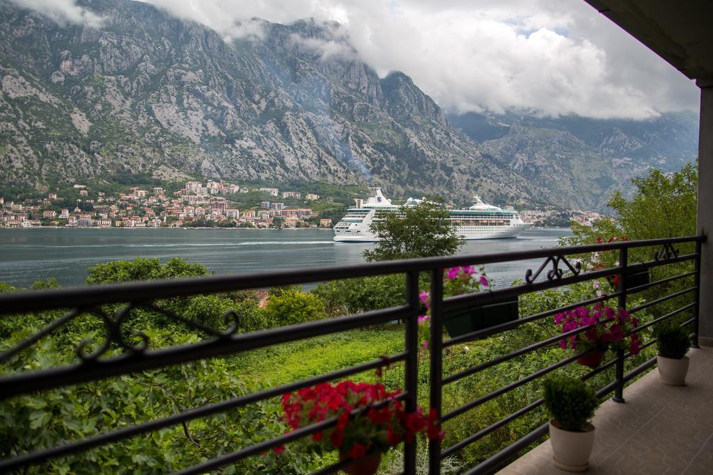 Apartment Bambo Tre Sorrele Kotor Exteriér fotografie