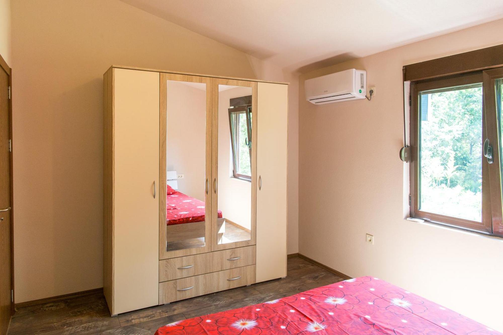 Apartment Bambo Tre Sorrele Kotor Exteriér fotografie