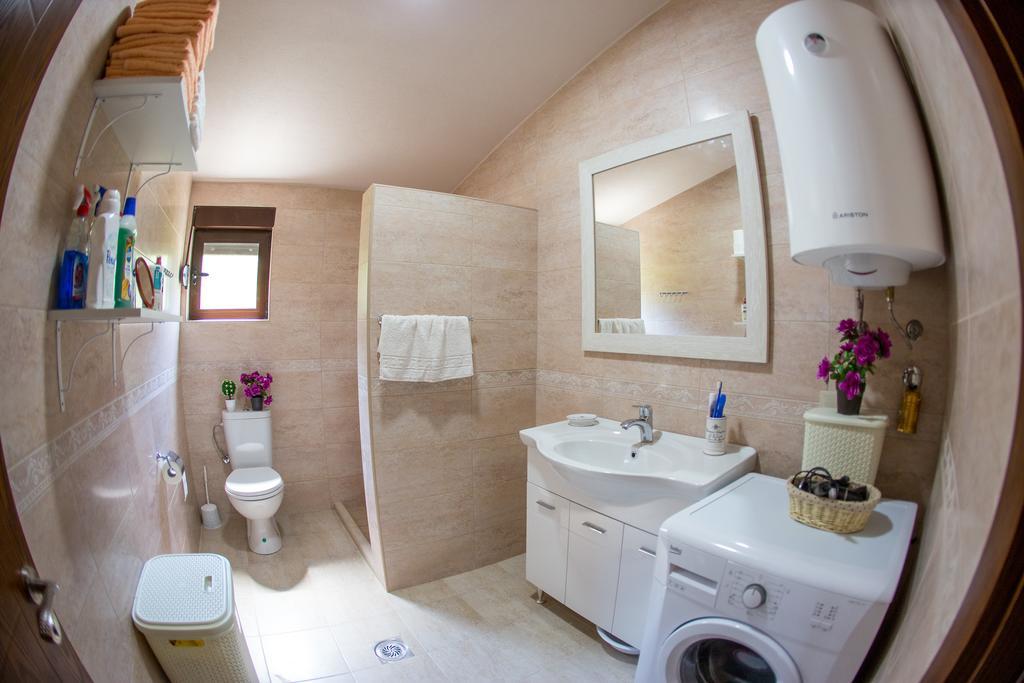 Apartment Bambo Tre Sorrele Kotor Exteriér fotografie