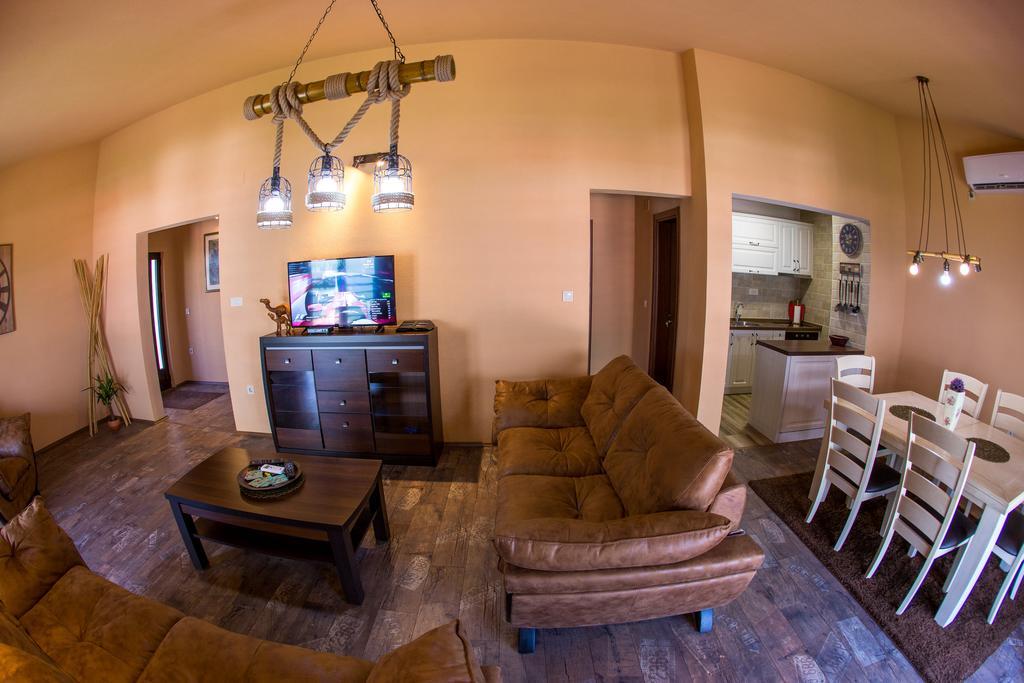 Apartment Bambo Tre Sorrele Kotor Exteriér fotografie